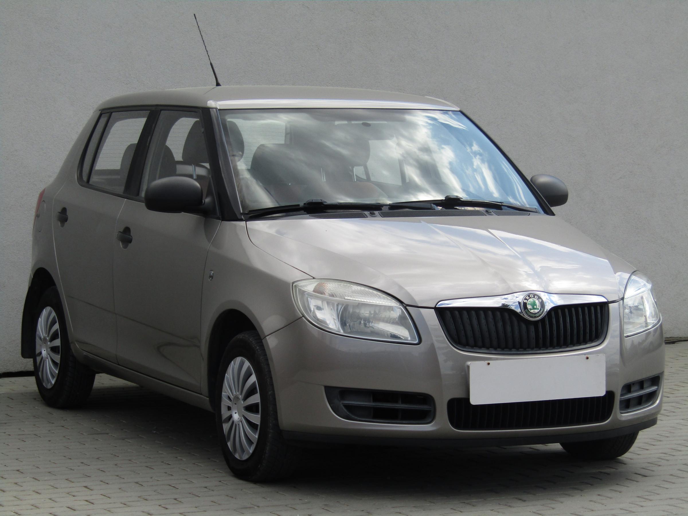 Шкода Fabia хэтчбек 2008