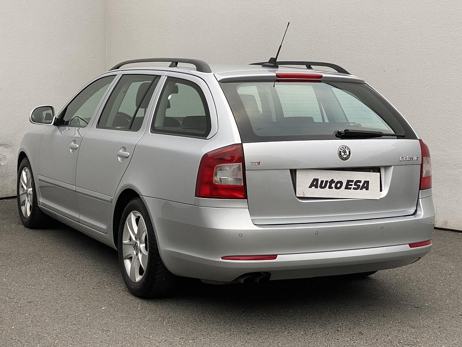 Škoda Octavia II 2.0 TDi Elegance