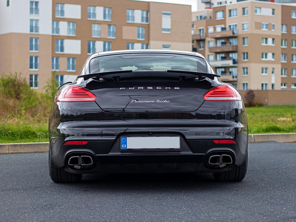 Porsche Panamera 4.8  Turbo