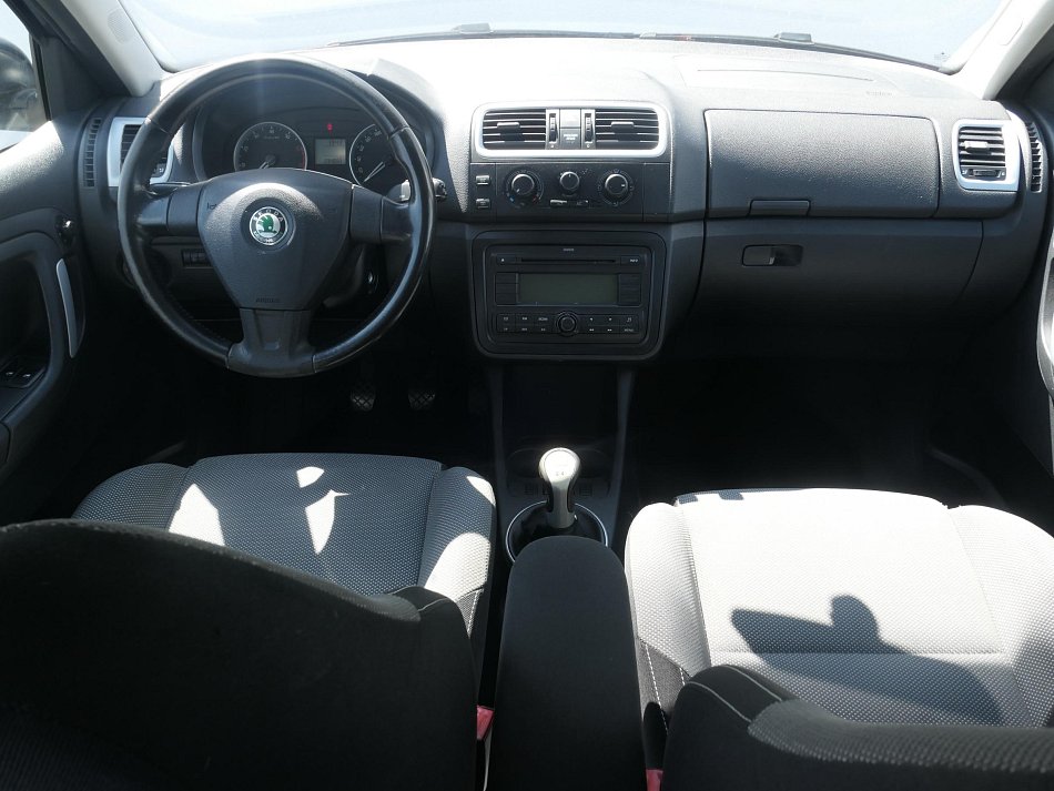 Škoda Fabia II 1.4i 16V Sport