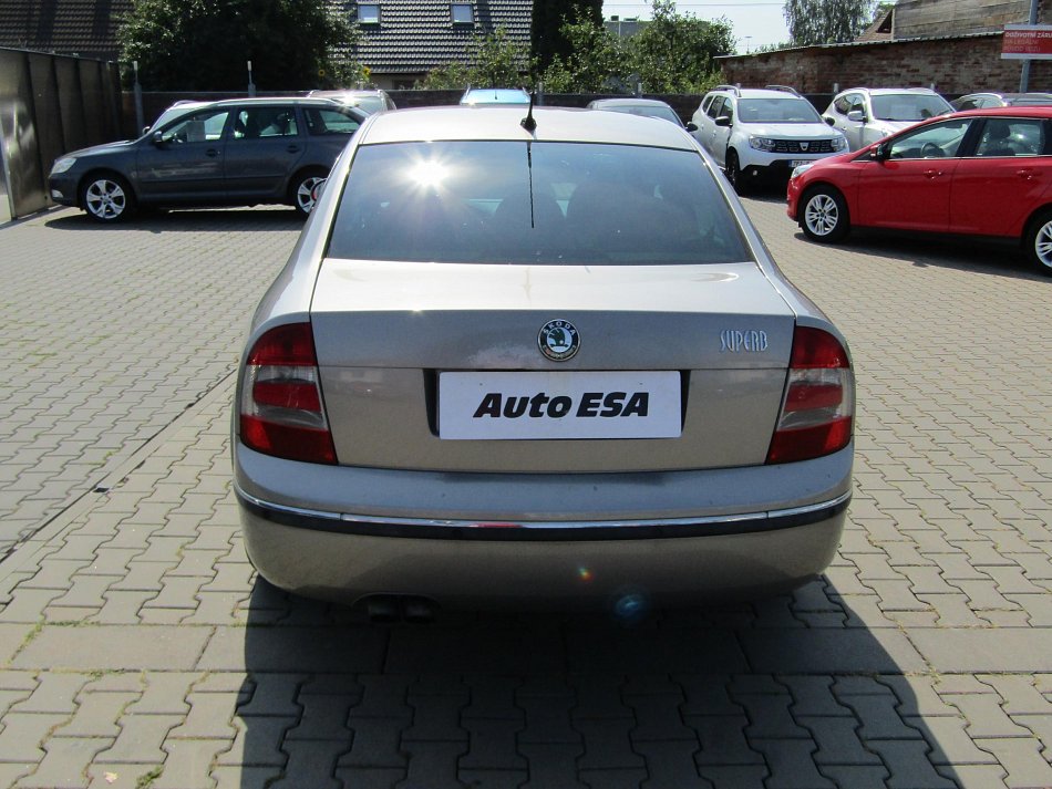 Škoda Superb 2.5 TDi Elegance