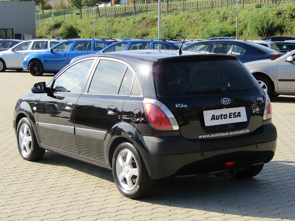 Kia Rio 1.6i 