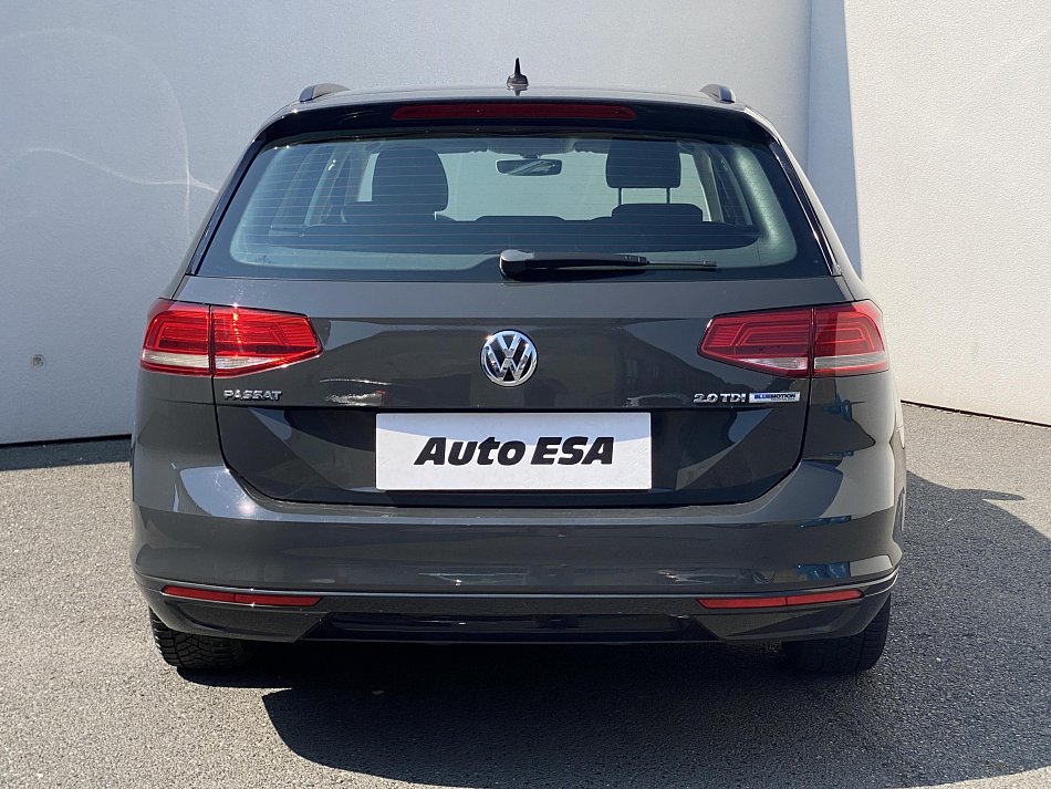 Volkswagen Passat 2.0 TDi Trendline