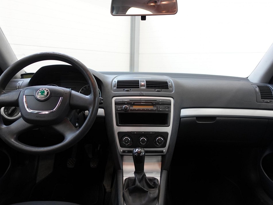 Škoda Octavia II 2.0 TDi Ambiente