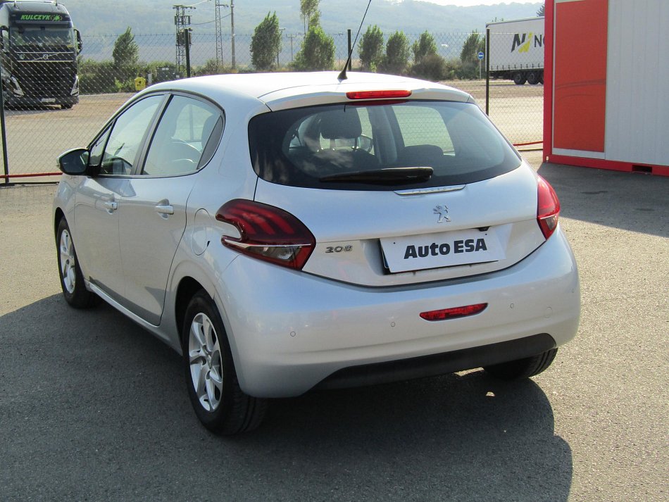 Peugeot 208 1.2PT Active