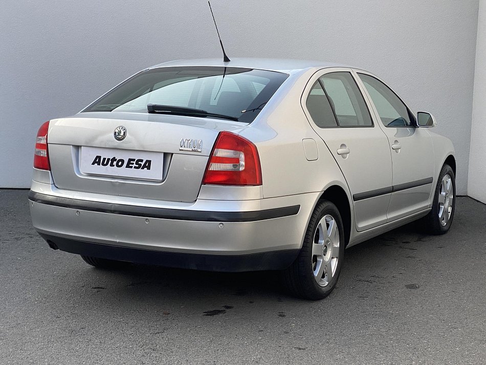 Škoda Octavia 1.6 MPi Elegance