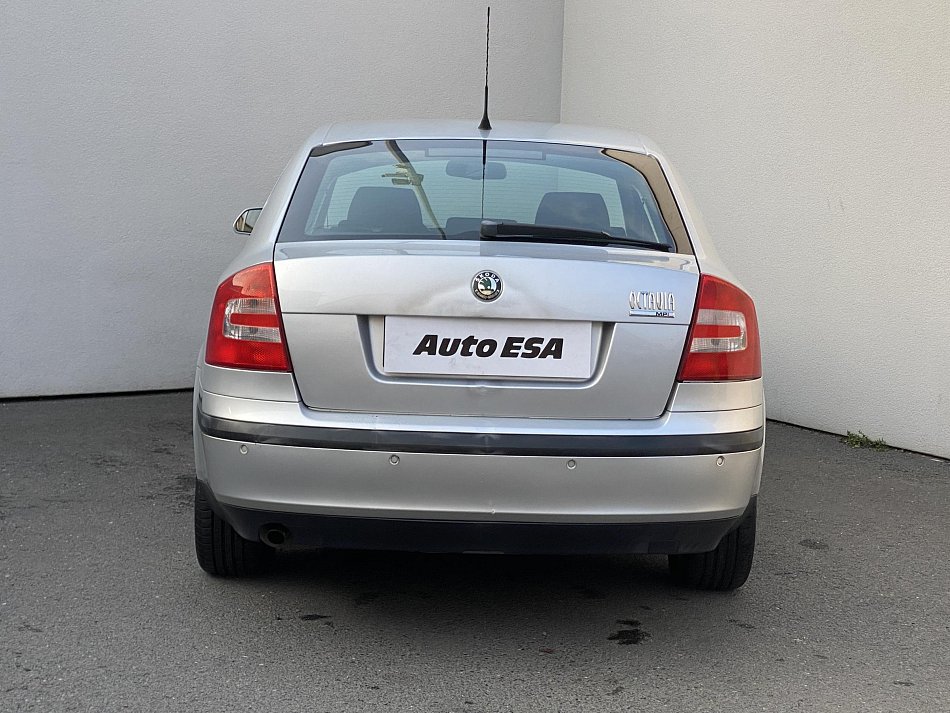 Škoda Octavia 1.6 MPi Elegance