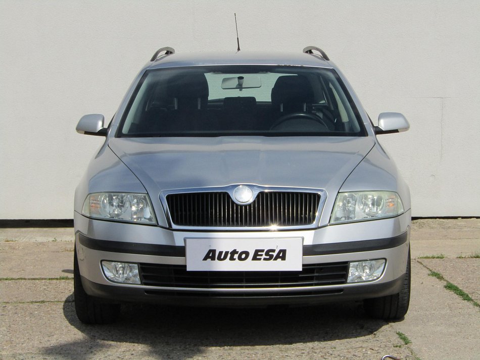 Škoda Octavia II 1.6i Ambiente