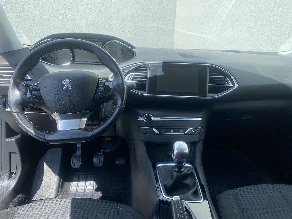 Peugeot 308 1.6 HDi 