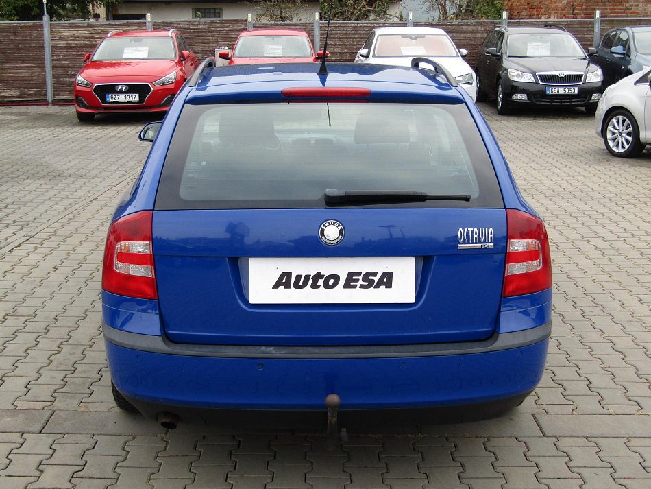 Škoda Octavia II 1.6 FSi Ambiente