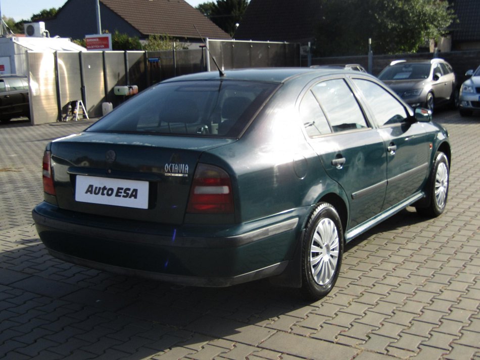 Škoda Octavia 1.6i 