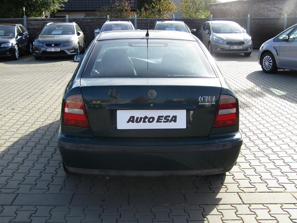 Škoda Octavia 1.6i 