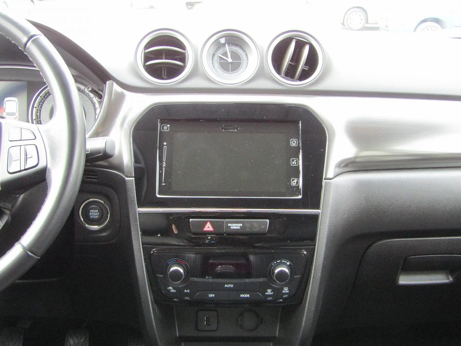 Suzuki Vitara 1.4i Hybrid 