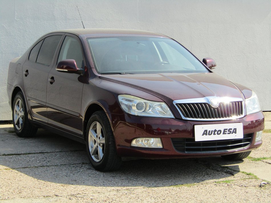 Škoda Octavia II 1.6 MPi Elegance