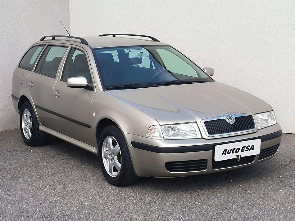 Škoda Octavia 1.6 i Tour