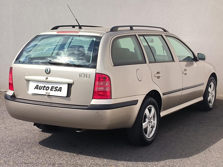 Škoda Octavia 1.6 i Tour