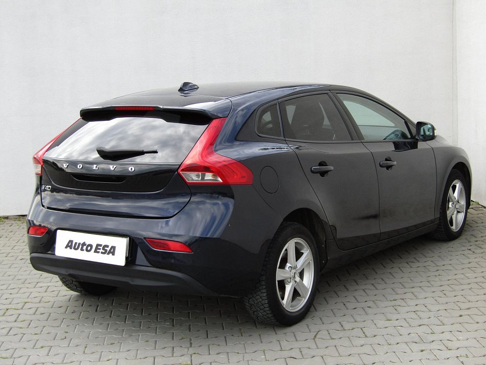 Volvo V40 2.0 D 