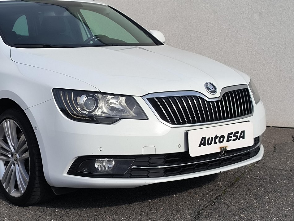 Škoda Superb II 2.0TDi Elegance 4x4