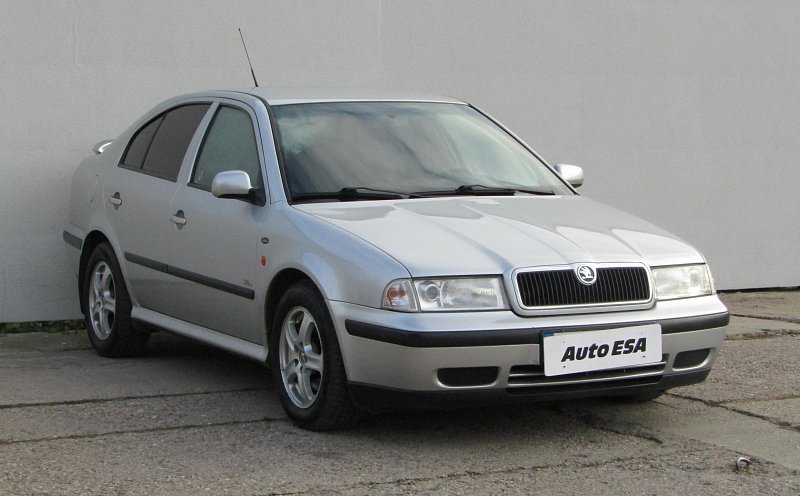 Škoda Octavia 2.0i 