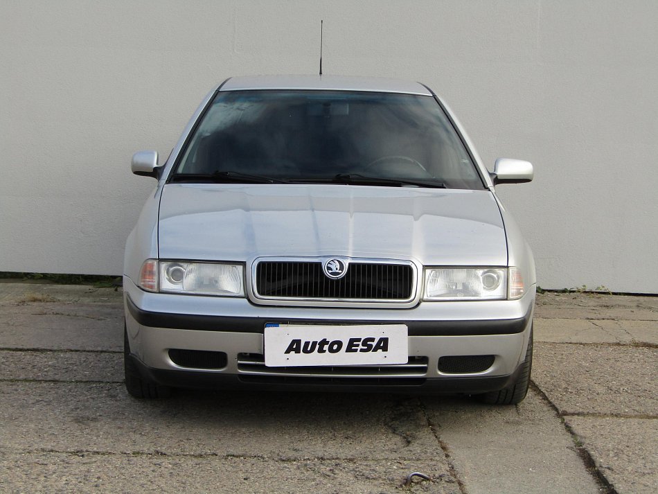 Škoda Octavia 2.0i 