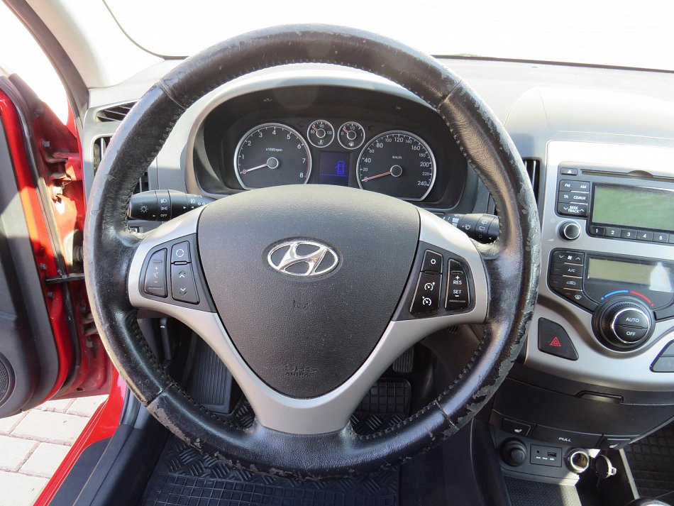 Hyundai I30 1.4 i 