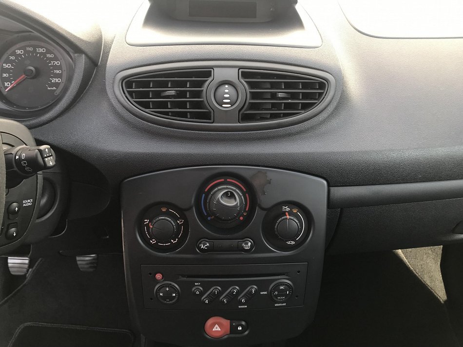 Renault Clio 1.2i 