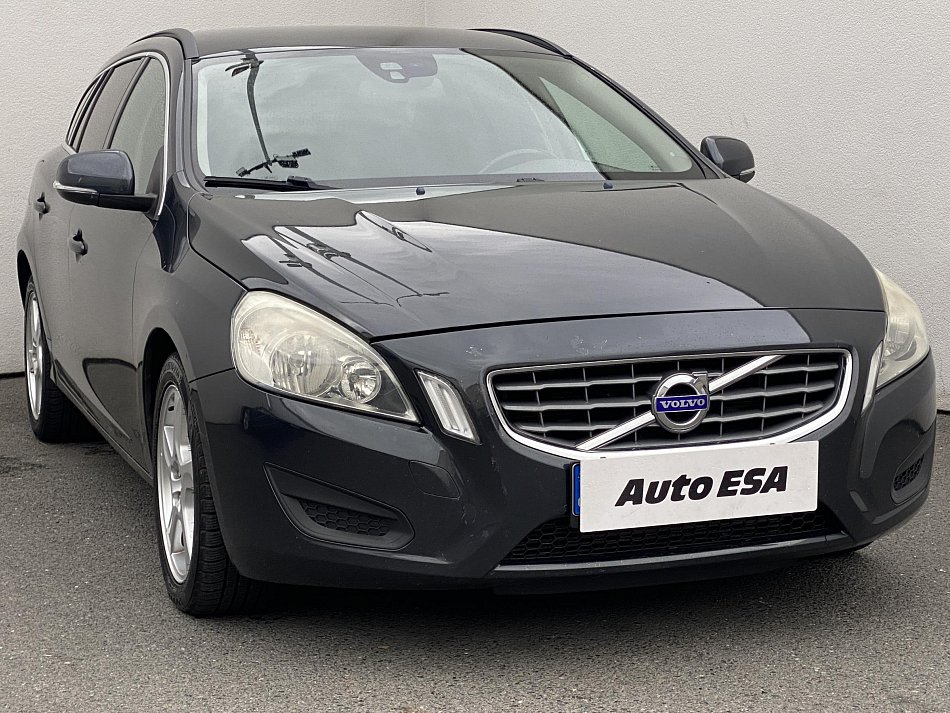 Volvo V60 2.0D 