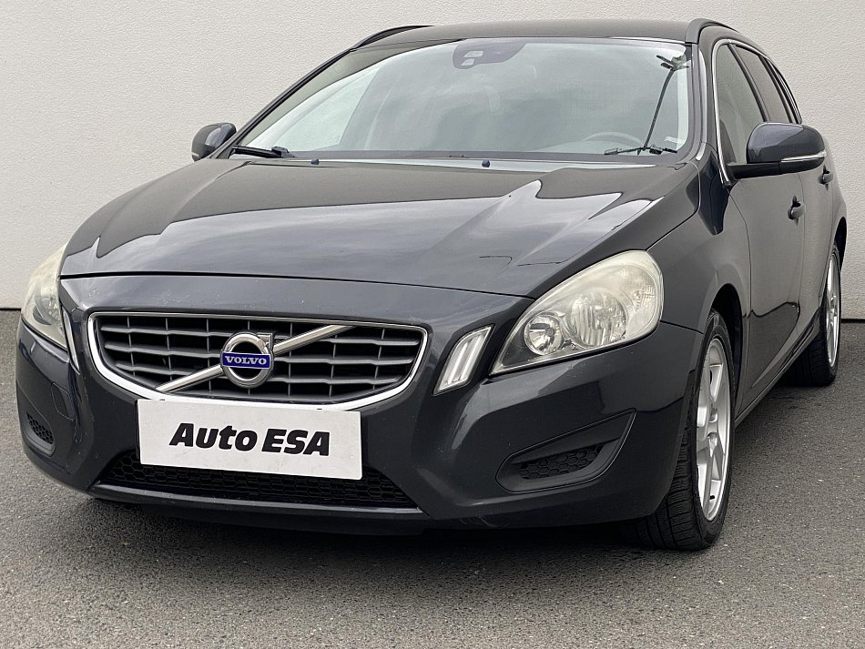 Volvo V60 2.0D 