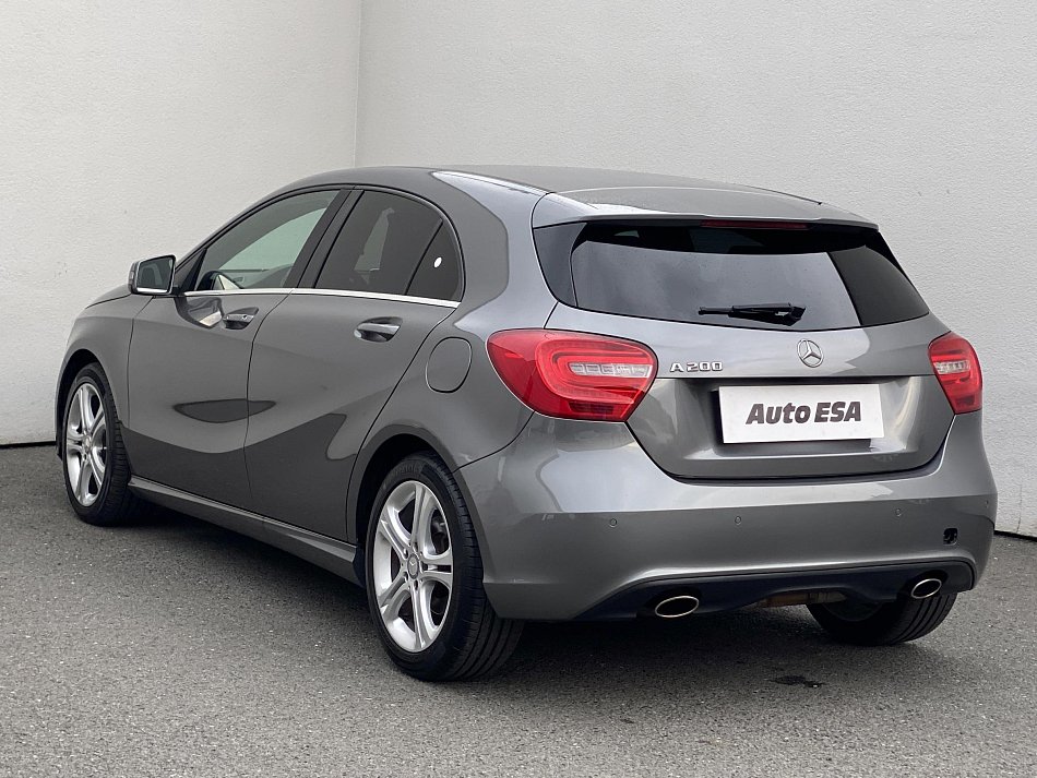 Mercedes-Benz Třída A 1.6  A200