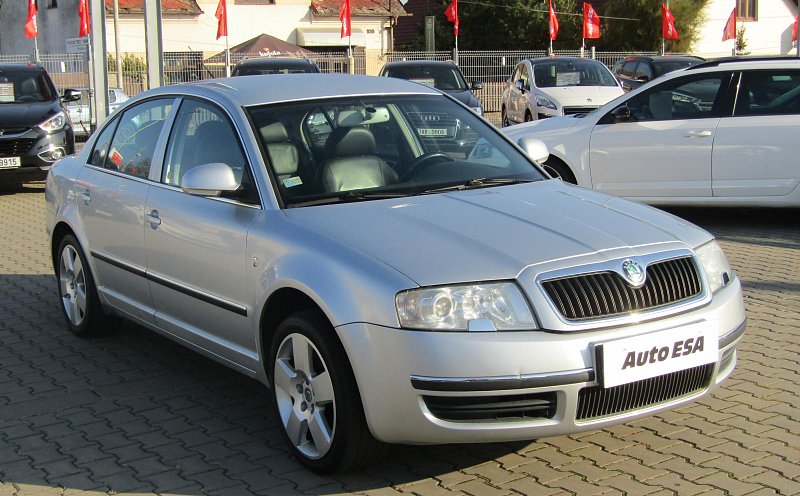 Škoda Superb 2.8 V6 