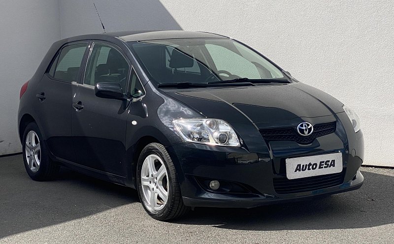 Toyota Auris 1.4VVT-i 