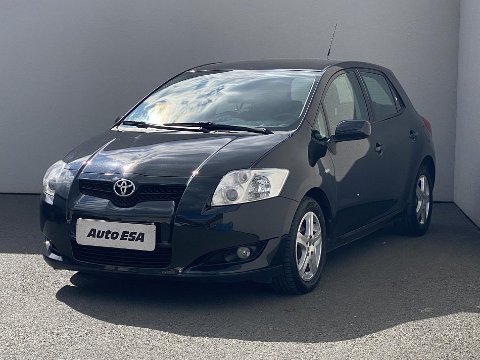 Toyota Auris 1.4VVT-i 