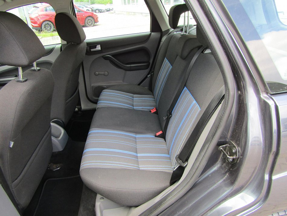 Ford Focus 1.8i 