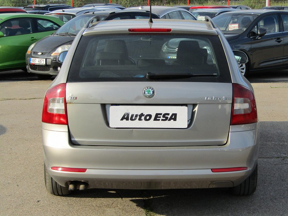 Škoda Octavia II 2.0TDi Ambiente