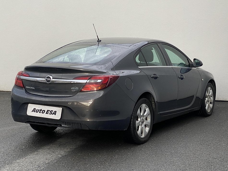 Opel Insignia 2.0 CDTi 