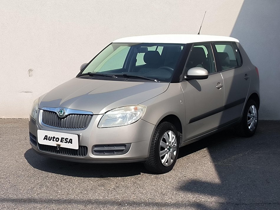 Škoda Fabia II 1.6 16V Ambiente