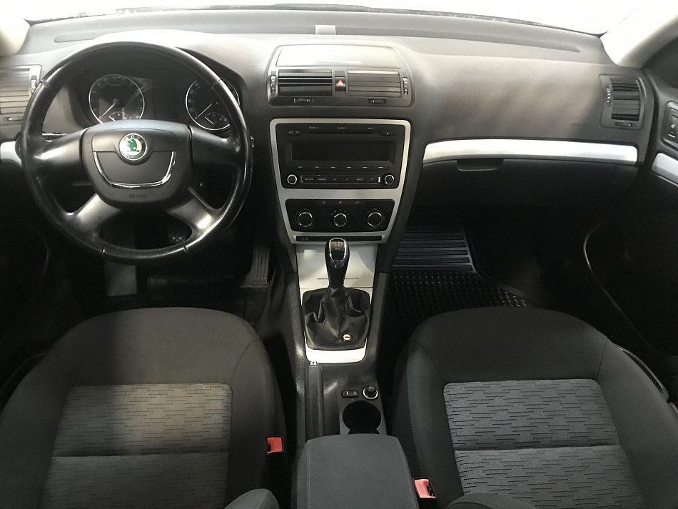 Škoda Octavia II 1.6 TDi Ambiente