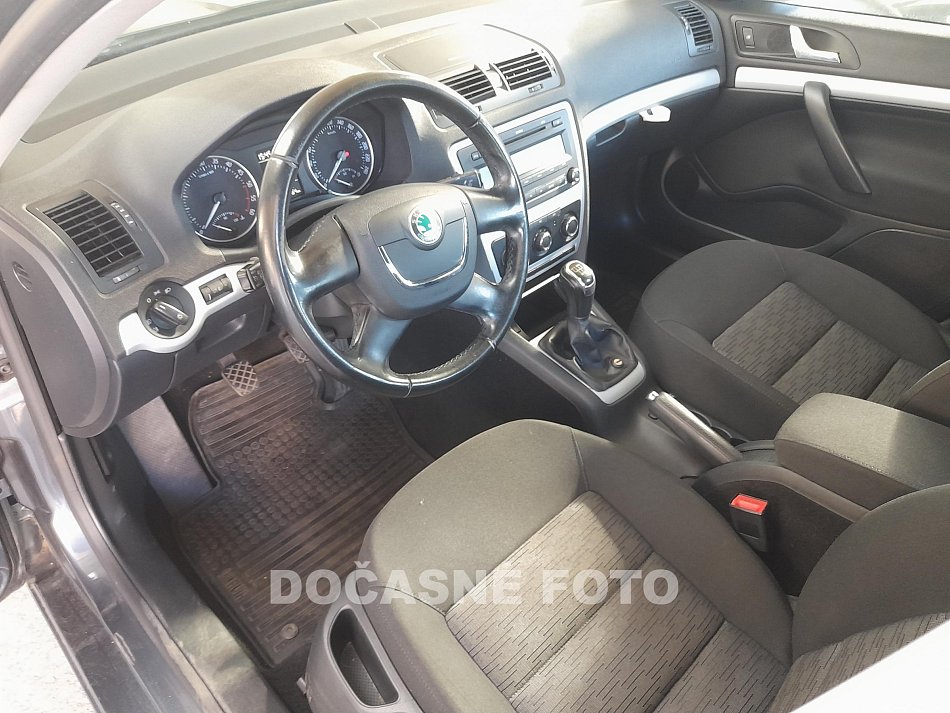 Škoda Octavia II 1.6 TDi Ambiente