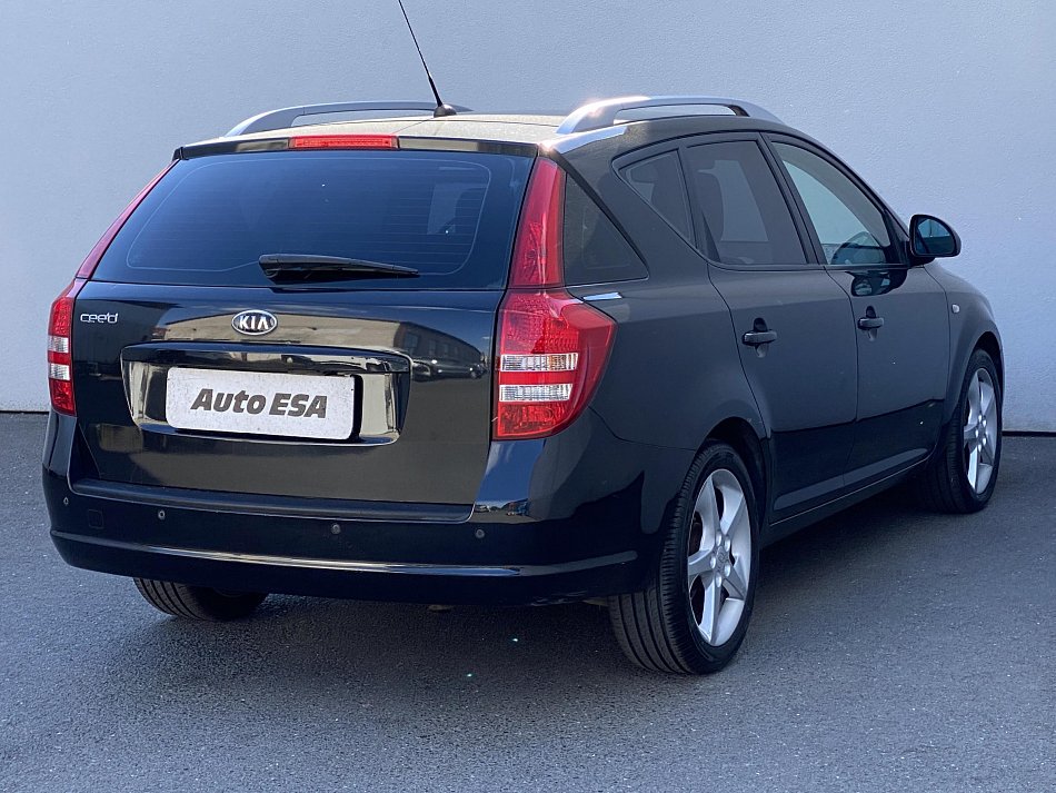 Kia Ceed 2.0 i 