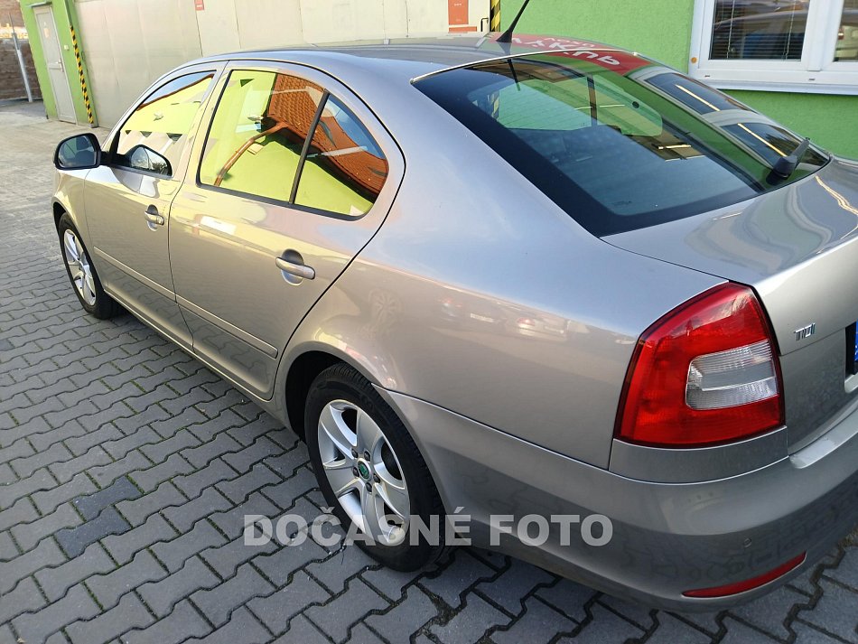 Škoda Octavia II 1.6 TDi Elegance