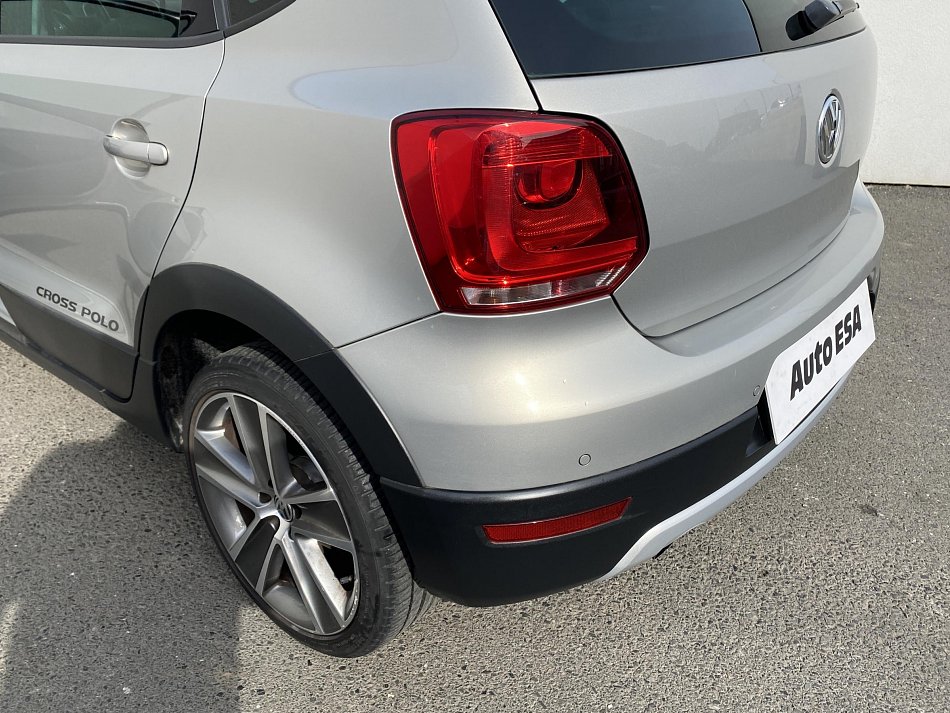 Volkswagen Polo 1.2 TSi CROSS