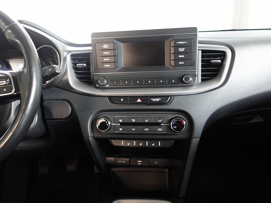 Kia Ceed 1.6 CRDi 