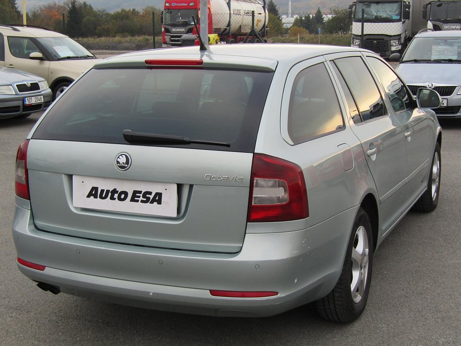 Škoda Octavia II 1.6 TDi Elegance