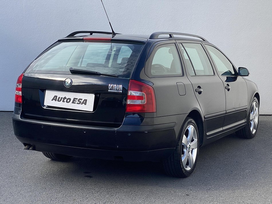 Škoda Octavia II 2.0 TDi Elegance