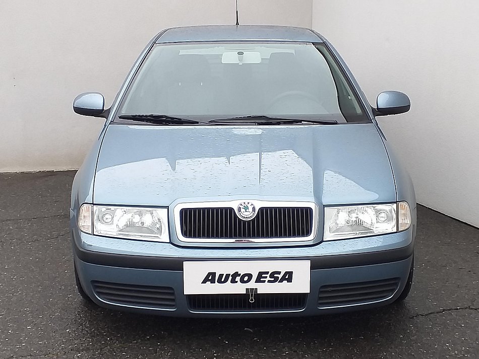 Škoda Octavia 1.6i Tour