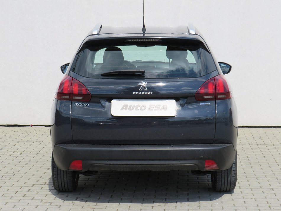 Peugeot 2008 1.2 PT 