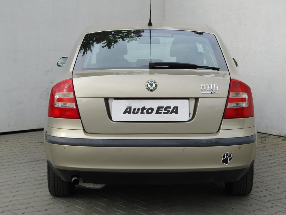 Škoda Octavia II 1.6 i Ambiente