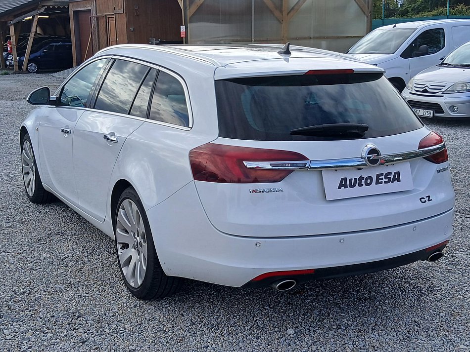 Opel Insignia 2.0 CDTi 