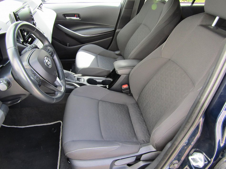 Toyota Corolla 1.8 HSD Active