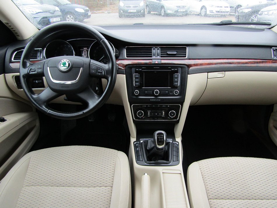 Škoda Superb II 2.0 TDi Elegance